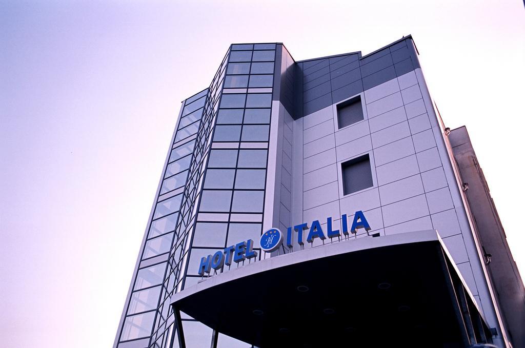 Hotel Italia Carmagnola Exterior photo